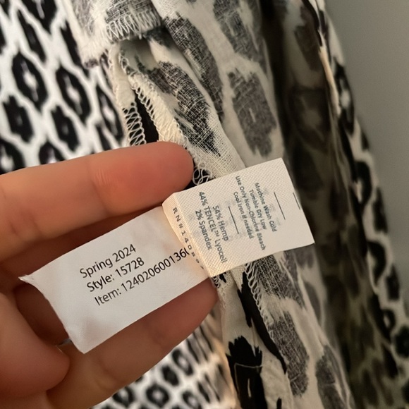 NEW Marine Layer Emlyn Wrap Midi Dress M Medium in black and white - Picture 6 of 11